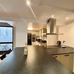 Apartment Grand Pour 8 Personnes Proche De Jaude *